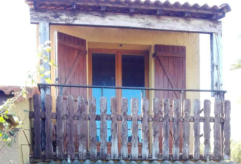 Rénovation complète villa – DDK Construction – Montpellier – escalier suspendu