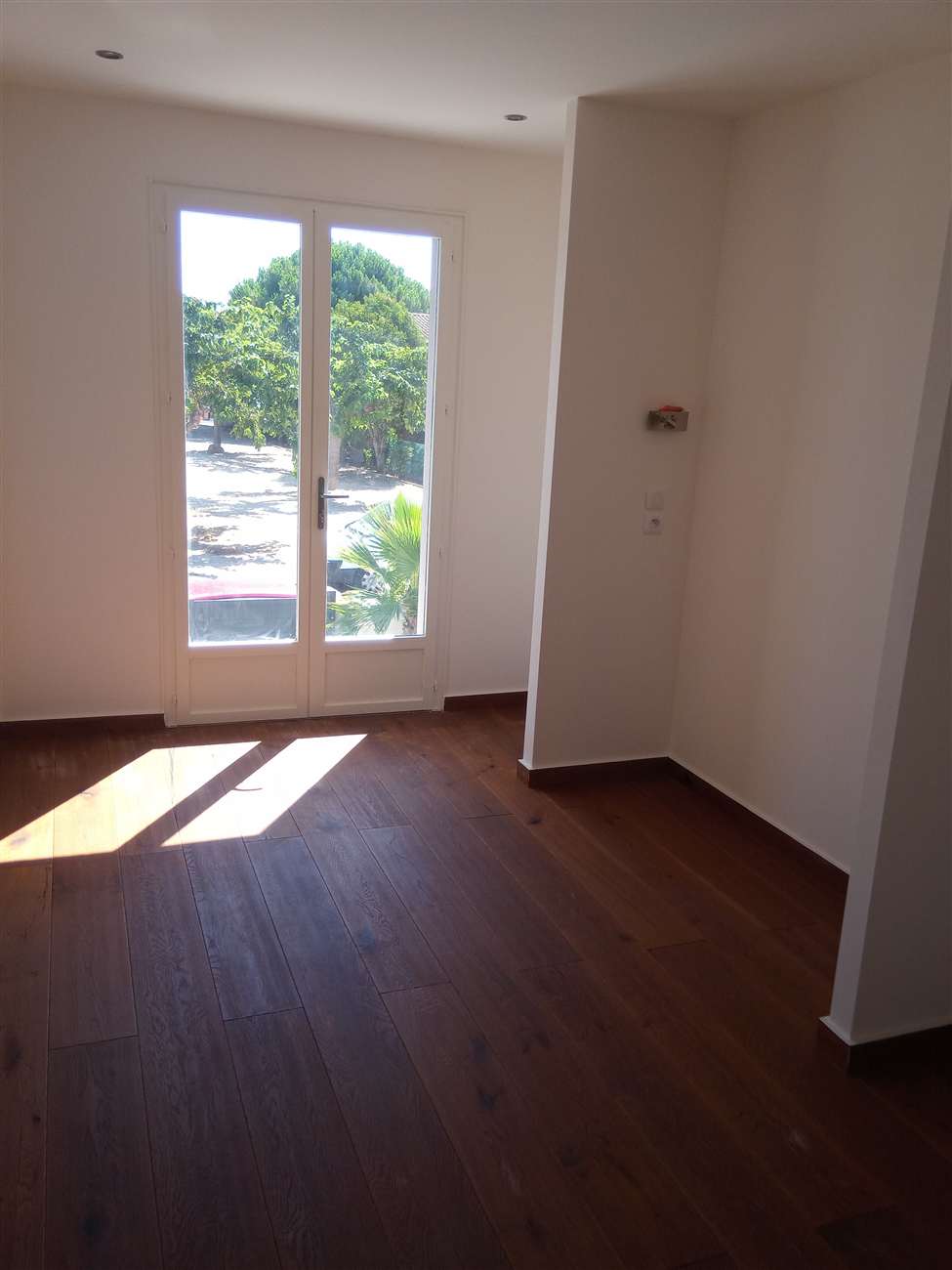 Rénovation complète villa – DDK Construction – Montpellier – dressing lumineux